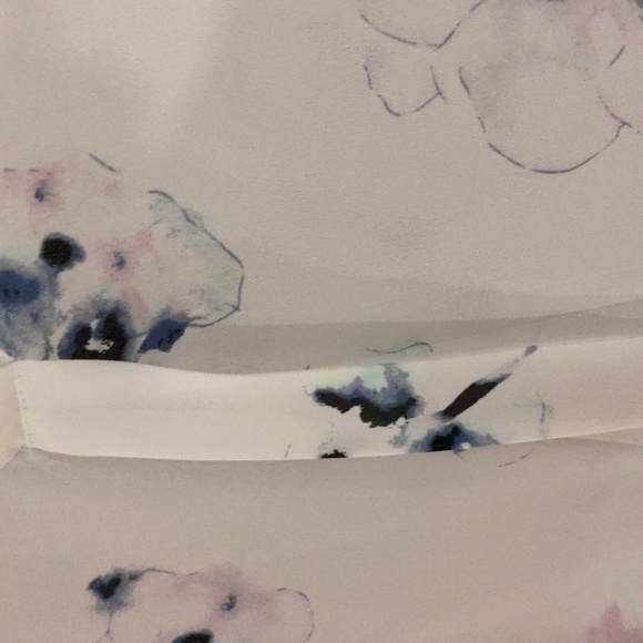 Violet+Claire 3/4 Sleeve V Neck Floral Blouse White Blue Pink Size S - Picture 3 of 8